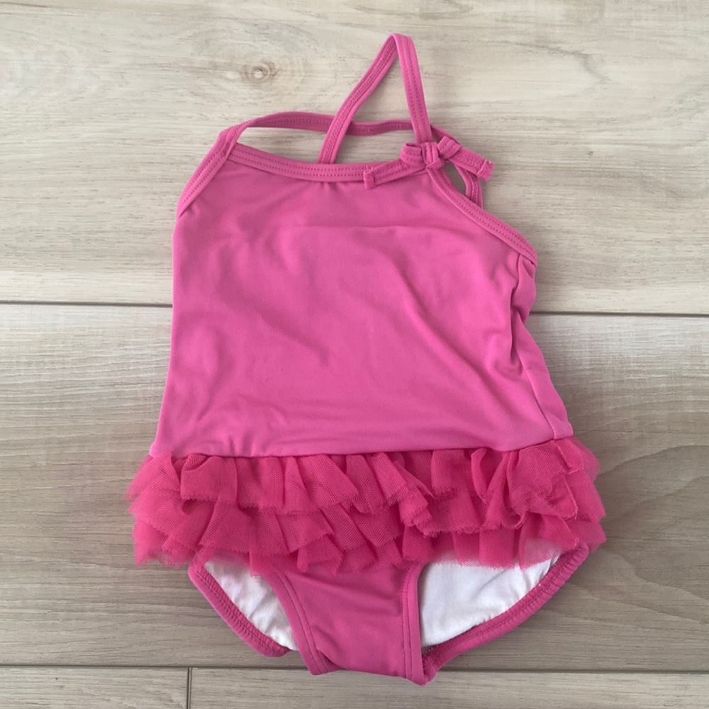 EUC Gymboree Size 3-6m Baby One Piece Pink Ruffle Cross Back Swimsuit with Liner